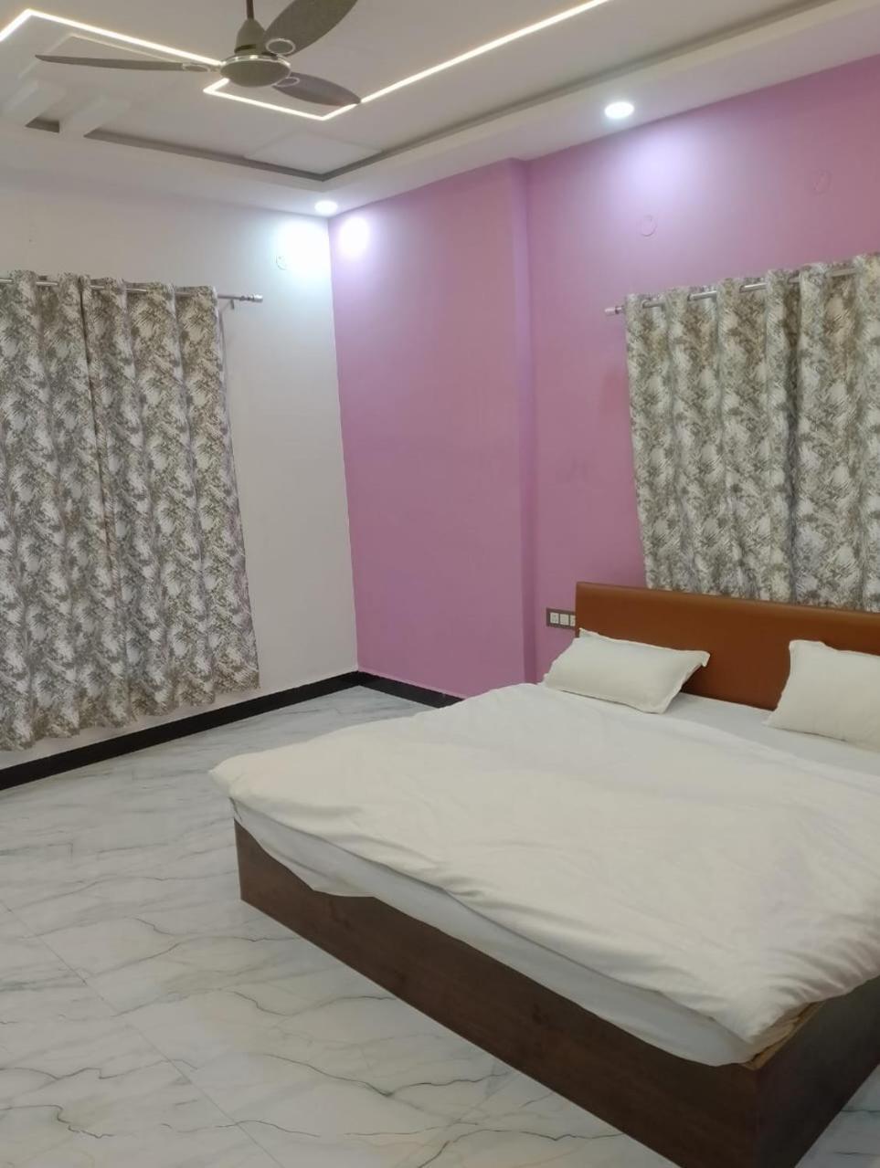 Hotel Moonlight & Restaurant Sehore Екстериор снимка