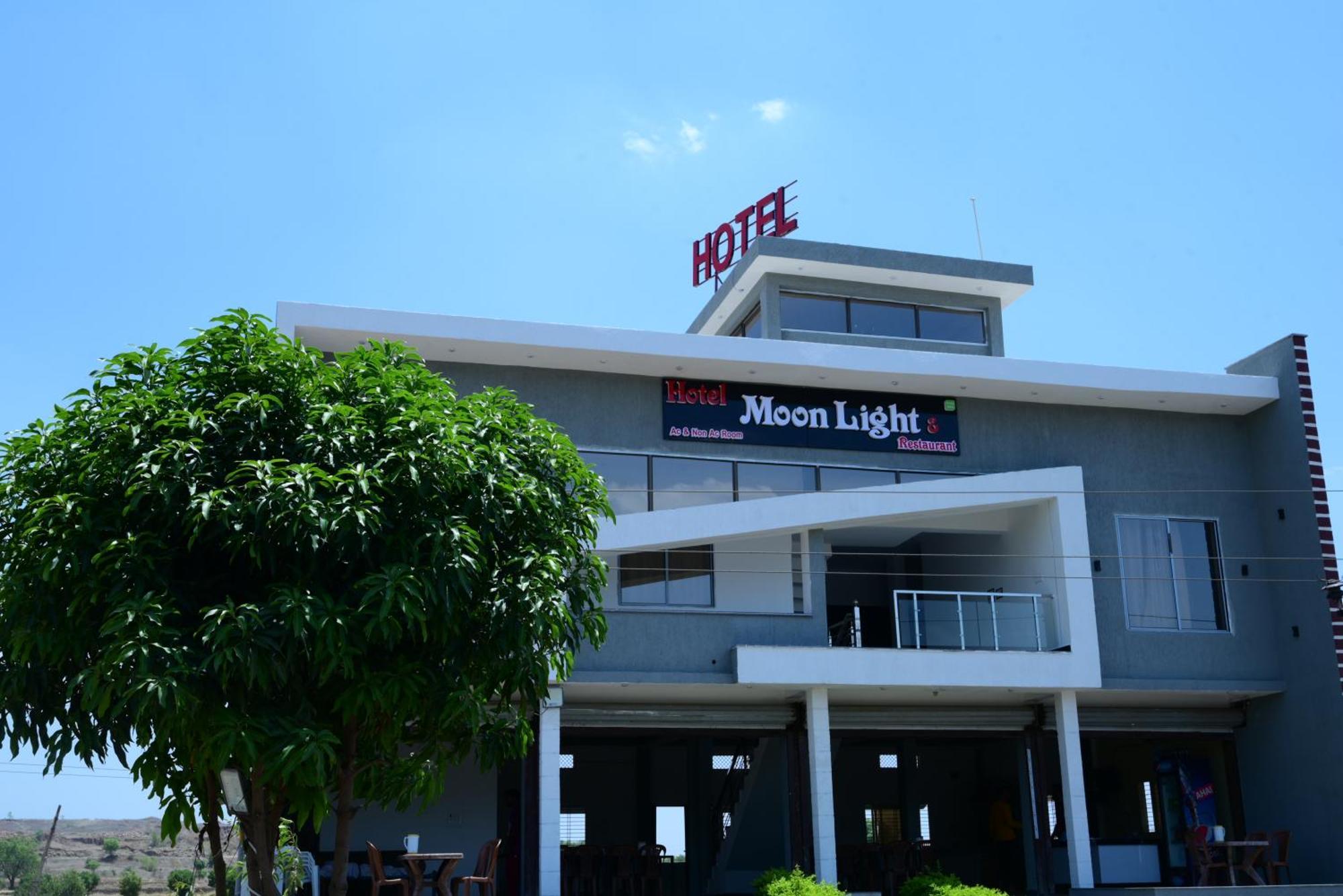 Hotel Moonlight & Restaurant Sehore Екстериор снимка